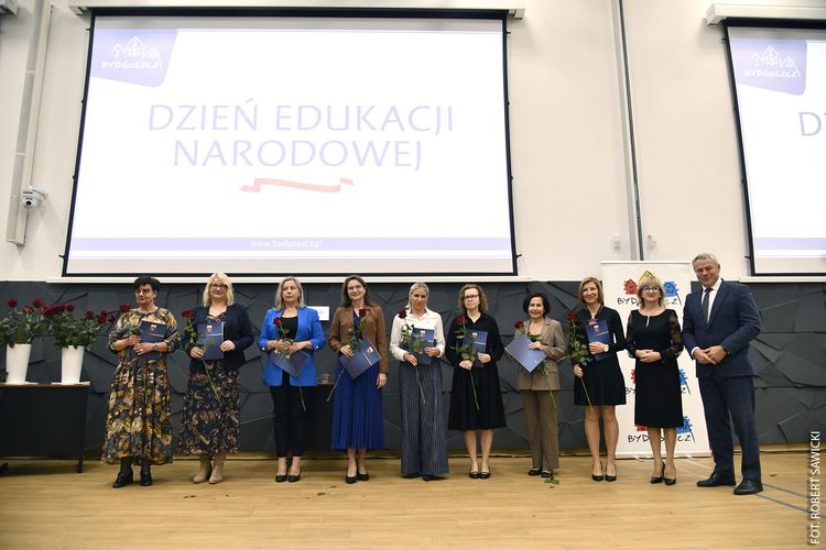kliknij aby przeczytać pełną treść Wyróżnienia w Dniu Edukacji Narodowej