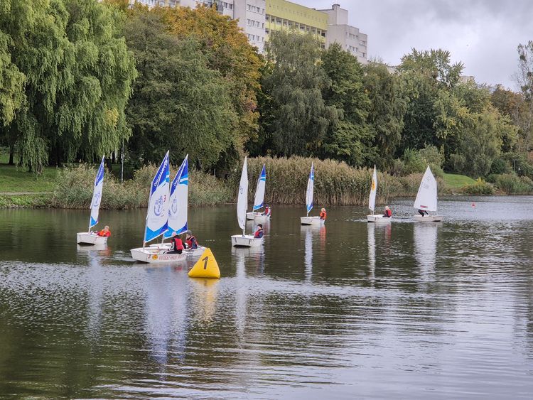 kliknij aby przeczytać pełną treść Poniedziałki żeglarskie dla dzieci