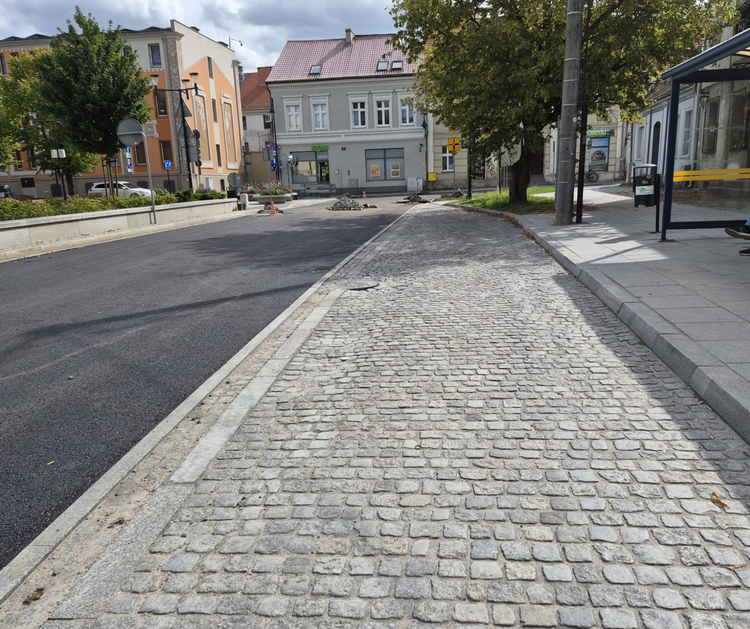 Cicha nawierzchnia w Starym Fordonie