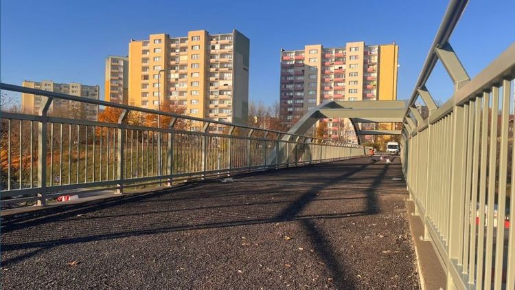 Odnowiona kładka upamiętni bohatera