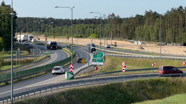 Trasa S10. Kolejny odcinek wkrótce w budowie. Raport nr 11