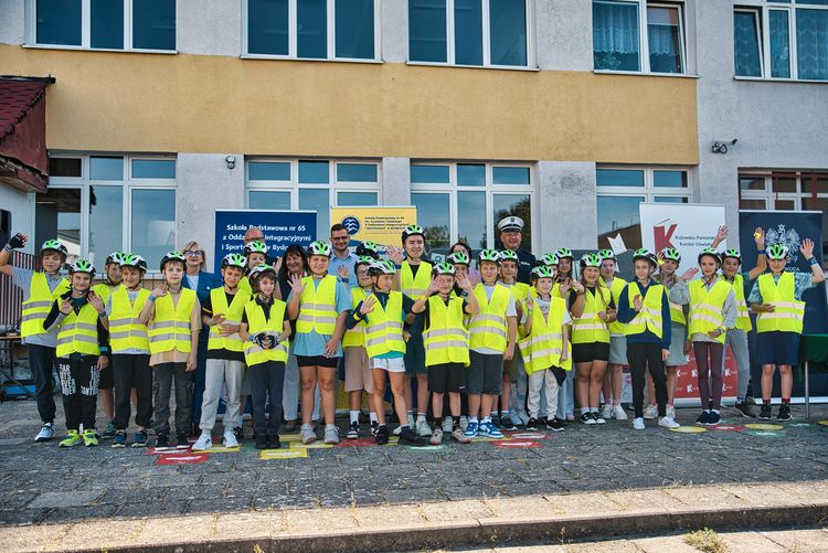 kliknij aby przeczytać pełną treść „Kask dla młodego rowerzysty” – 3,4 tys. kasków dla dzieci