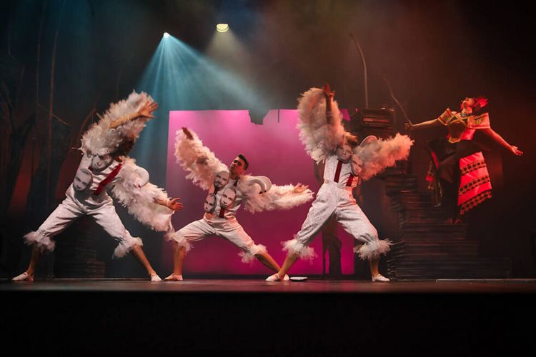 Maj w Teatrze Kameralnym