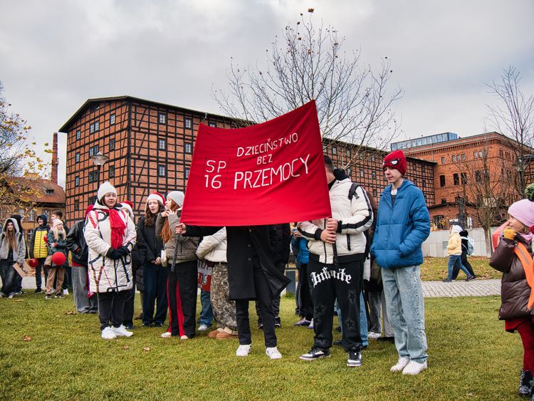 kliknij aby przeczytać pełną treść Marsz „Dzieciństwo bez przemocy” przeszedł ulicami Bydgoszczy