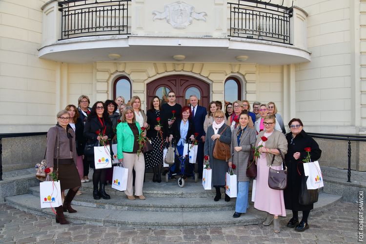 Prezydent podziękował kobietom za siłę, oddanie i zaangażowanie