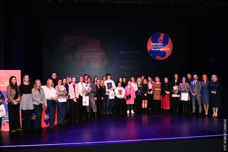 kliknij aby przeczytać pełną treść Najlepsi w pomaganiu. Poznaliśmy Wolontariuszy 2025 Roku