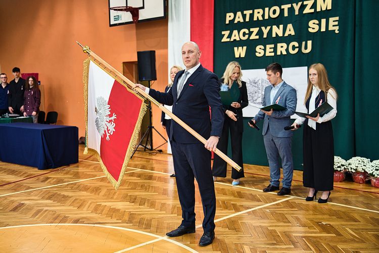 Nowy sztandar, ta sama tradycja - Zespół Szkół Spożywczych świętuje