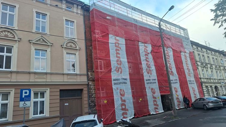 kliknij aby przeczytać pełną treść Ceglana elewacja odzyska blask