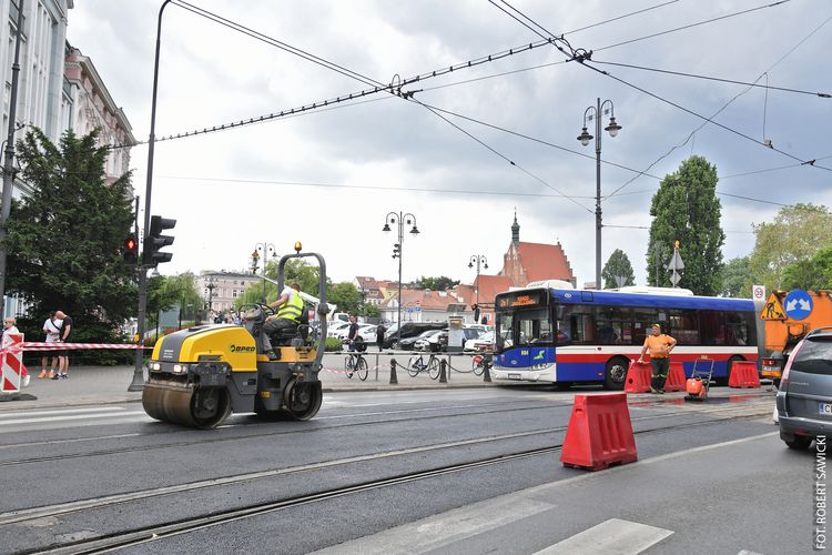 Plac Teatralny bezpieczny dla rowerzystów