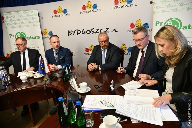 kliknij aby przeczytać pełną treść Wspólne zakupy, tańsze taryfy