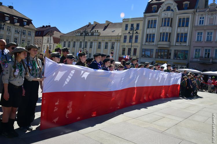 Na biało-czerwono. Dziś święto Flagi