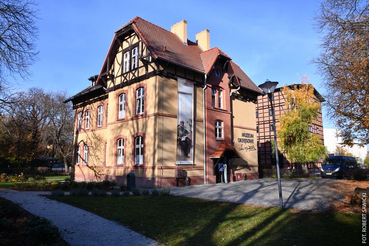 W saloniku u Leona Wyczółkowskiego
