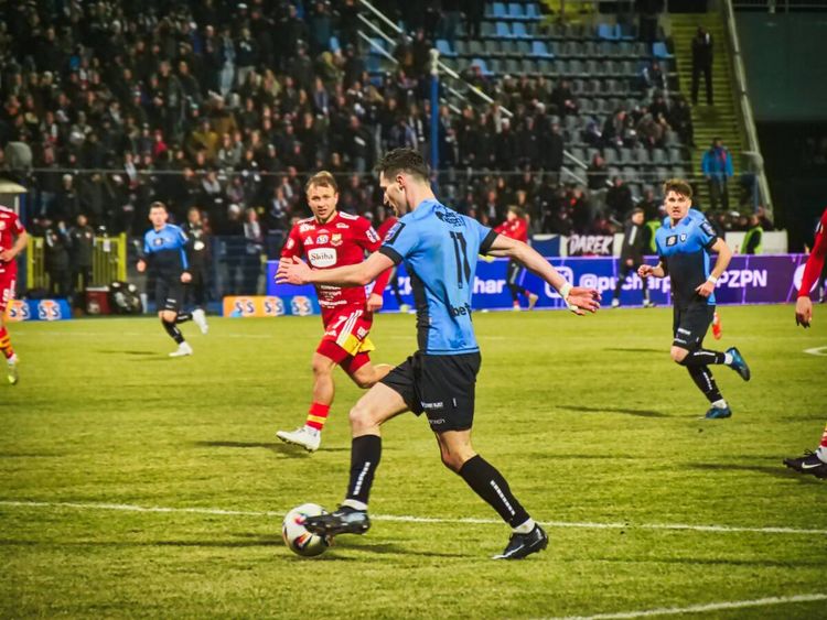 kliknij aby przeczytać pełną treść Zawisza gra o finał