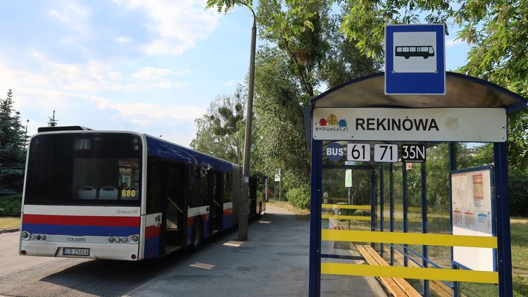 Estetyczne wiaty i zielone przystanki