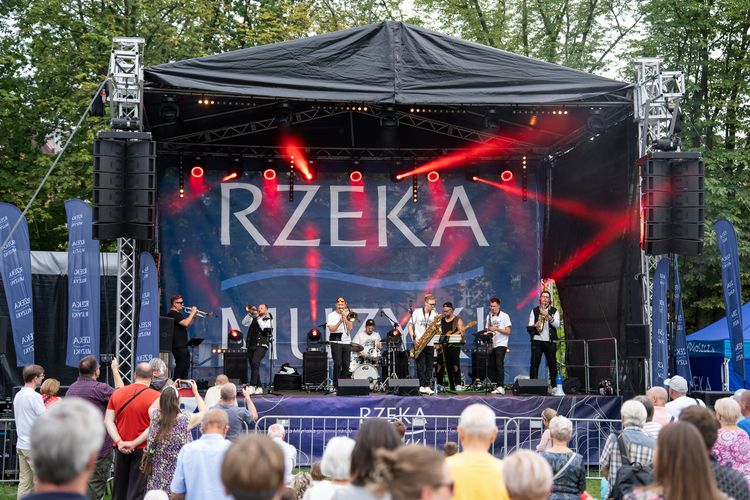 kliknij aby przeczytać pełną treść Rzeka Muzyki. Czas na światowe przeboje