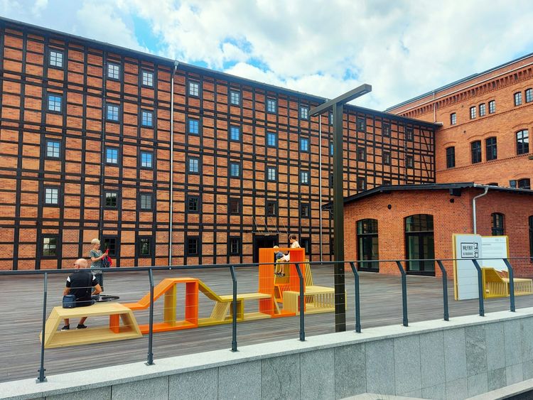 Zacienione tarasy Młynów Rothera