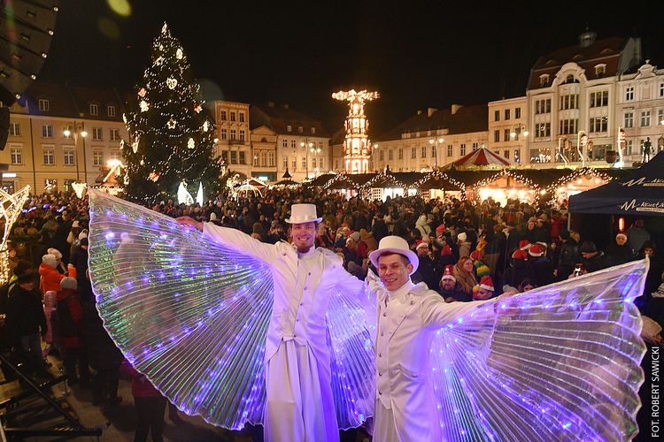 Bydgoski Jarmark Świąteczny oficjalnie otwarty