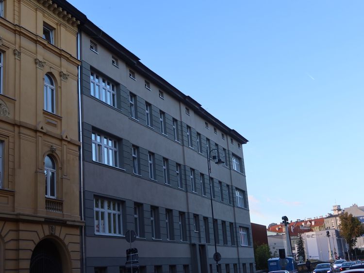 kliknij aby przeczytać pełną treść Kamienica przy moście jak nowa