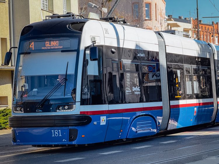 Wakacyjne rozkłady, lepszy dojazd do Myślęcinka