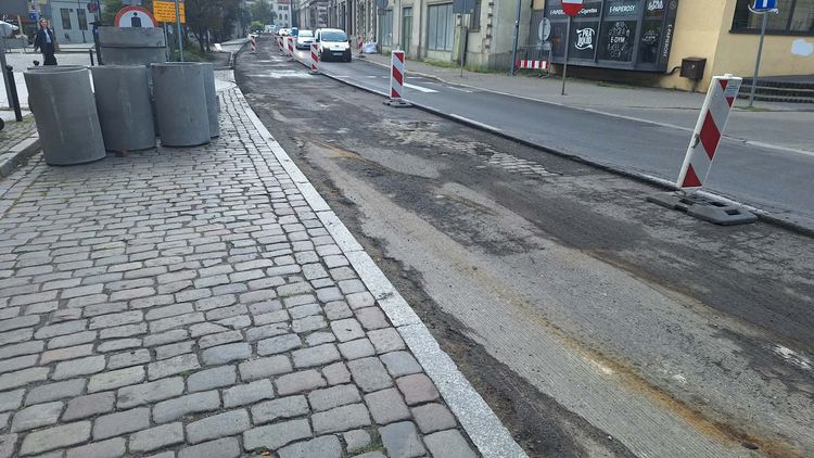 kliknij aby przeczytać pełną treść Komunikacyjne artefakty z ulicy Poznańskiej