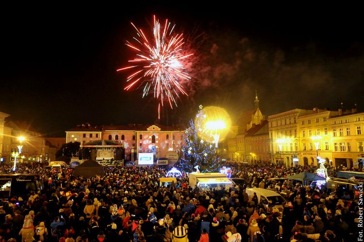 Światełko do nieba podczas 25. finału WOŚP w Bydgoszczy.