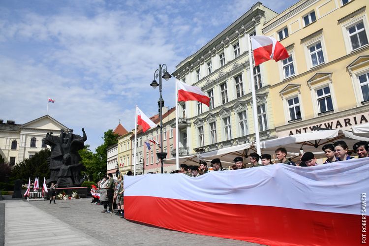 Na biało-czerwono. Za nami święto Flagi