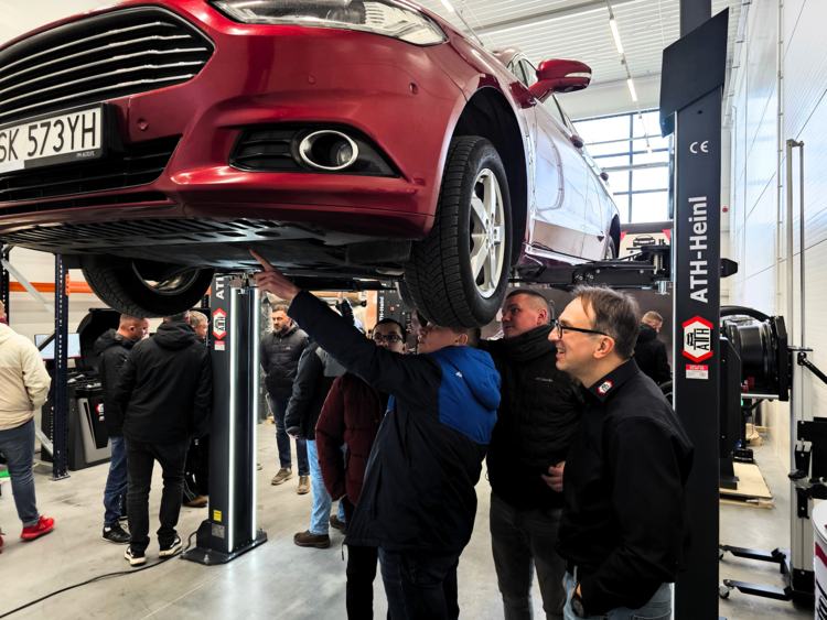 kliknij aby przeczytać pełną treść Specjaliści od nowoczesnych podnośników w BPPT