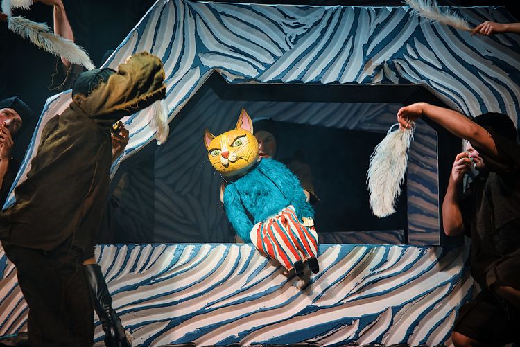 Marzec pełen teatralnych emocji