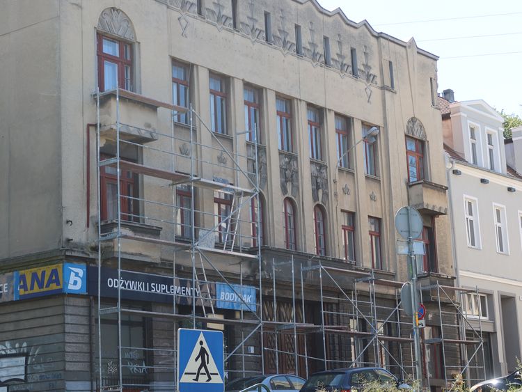 Dbamy o zabytki. Kamienica z orłami w remoncie