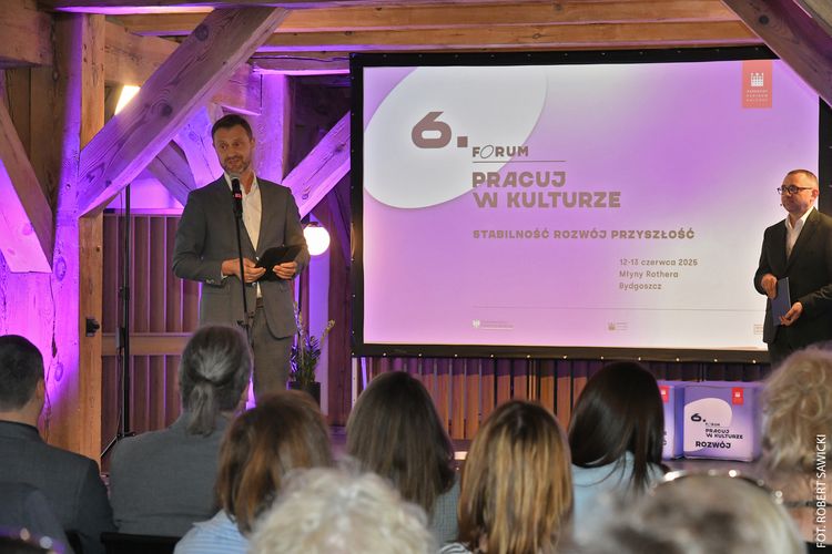 O pracy w kulturze w Młynach Rothera